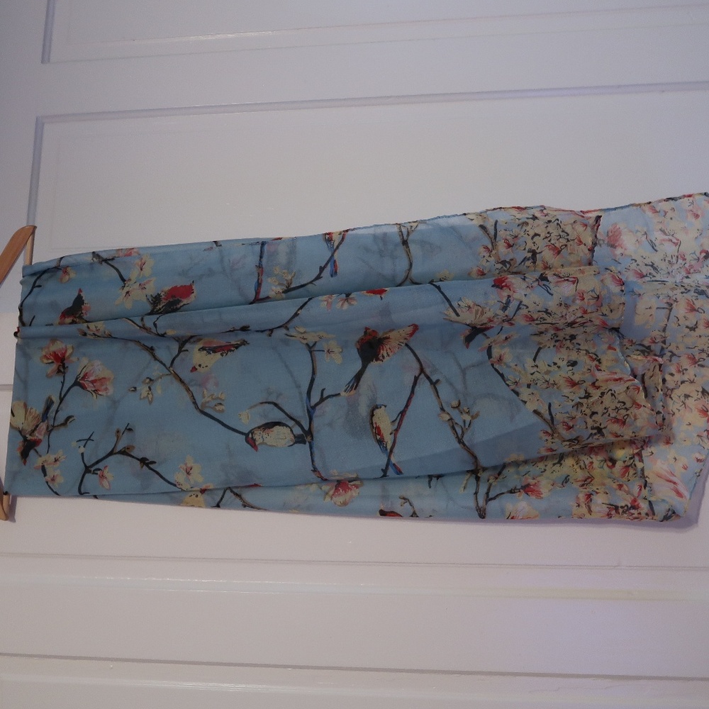 Blue bird scarf
